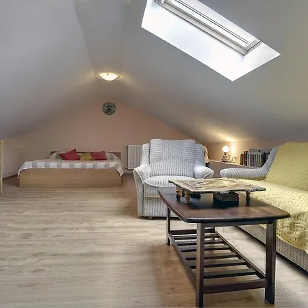 Holiday home Dea Svetvincenat