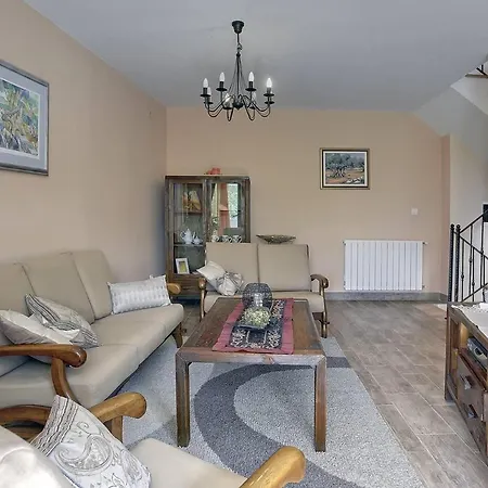 Dea Holiday home Svetvincenat