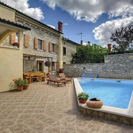 Dea Vila Svetvincenat