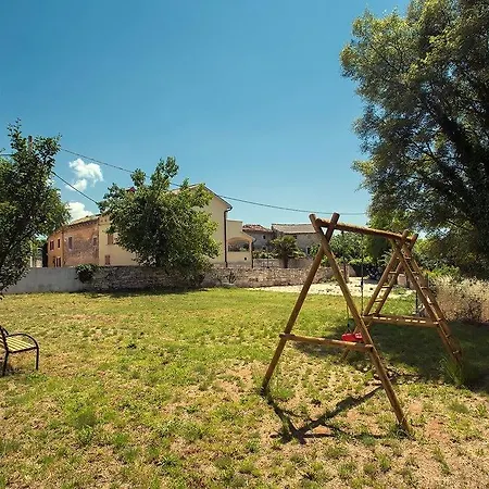 Nyaraló Dea *