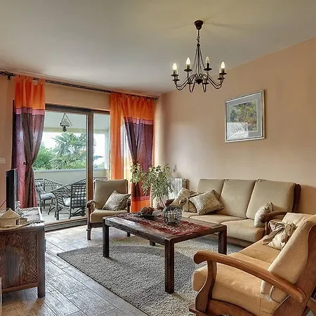 Dea Holiday home Svetvincenat